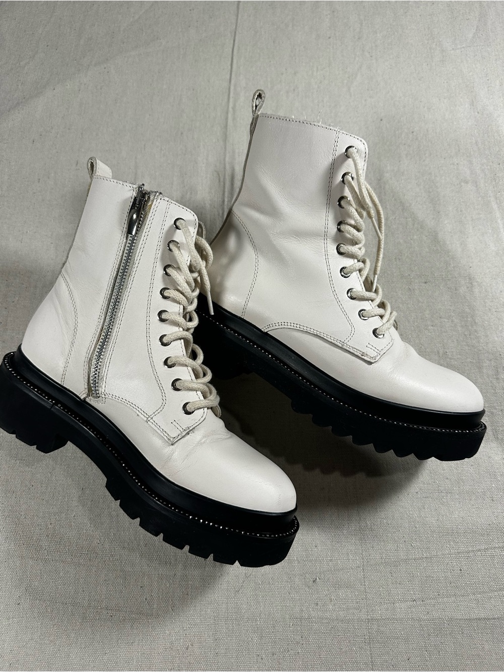 Steve Madden White Leather Lace-Up Graham Combat Boots with Black Lug Sole